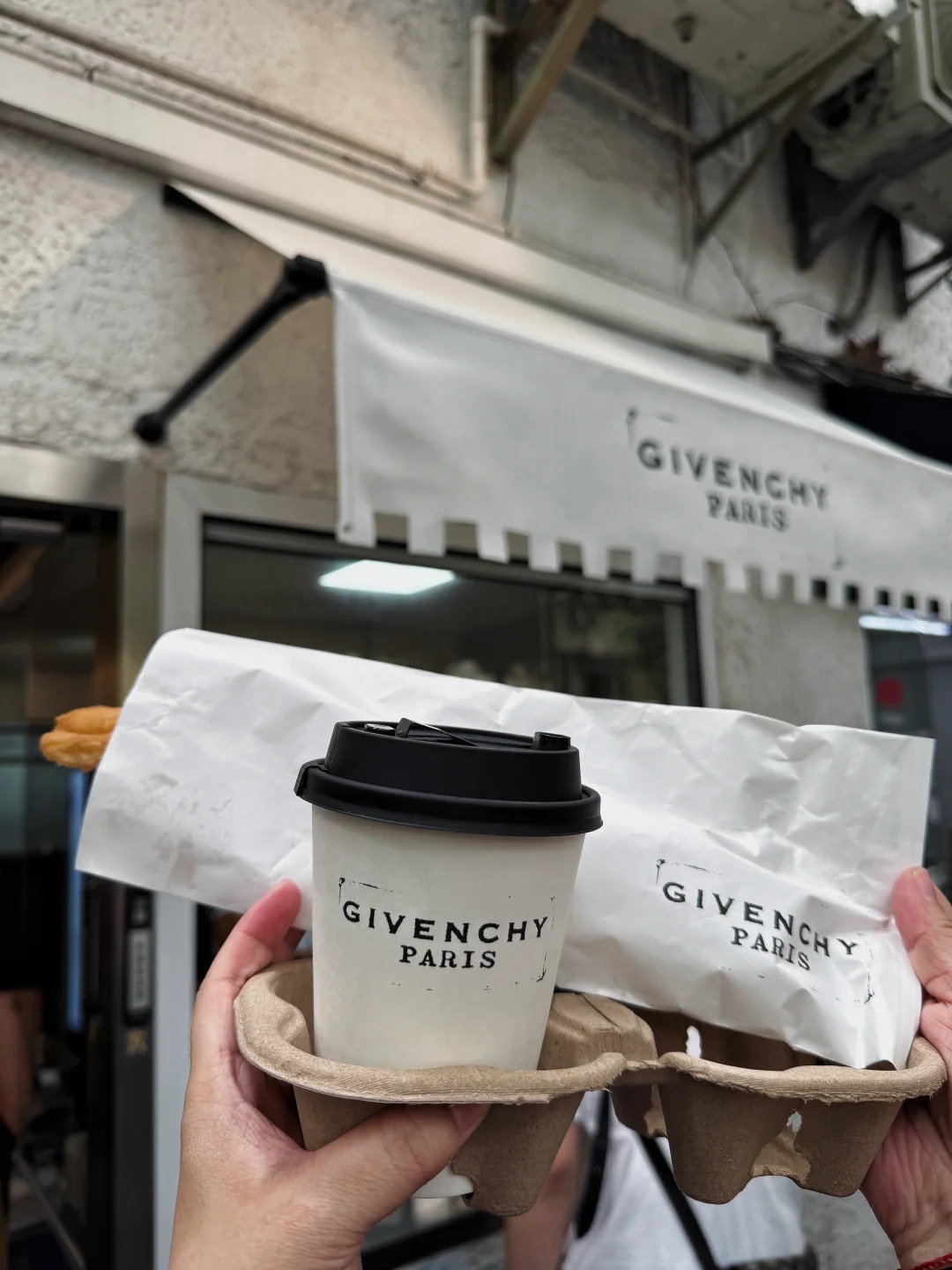 Shanghai now has a Givenchy breakfast pop-up with 3 RMB youtiao